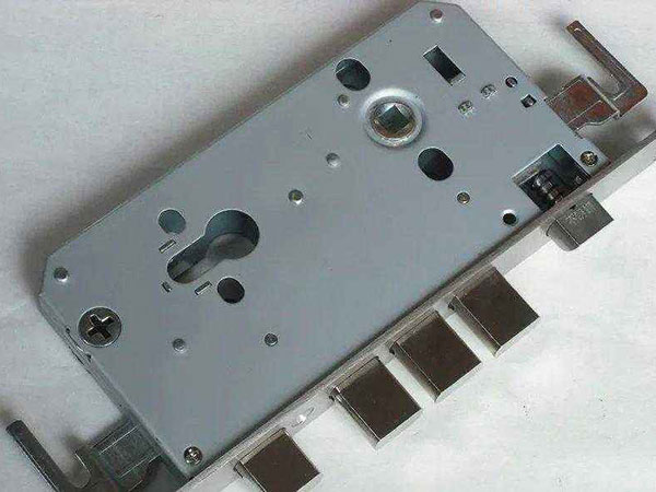 洋县24小时上门开锁公司